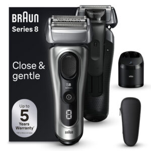 Braun parranajokone 8567CC S8 Smartcare-asemalla